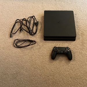 PlayStation 4 Slim 1TB w/ Controller